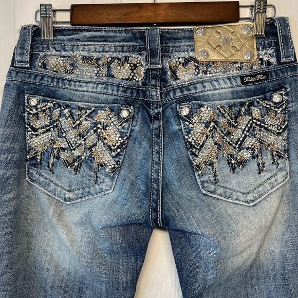 Miss Me  Jeans with‎ Embellished Details Signature Straight Size 27 - Picture 3 of 15